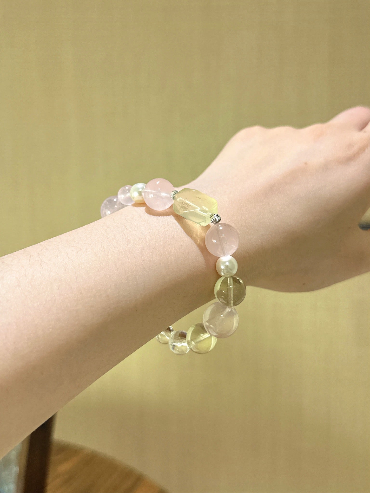 ▫️▪️ Pink crystal white crystal citrine bracelet